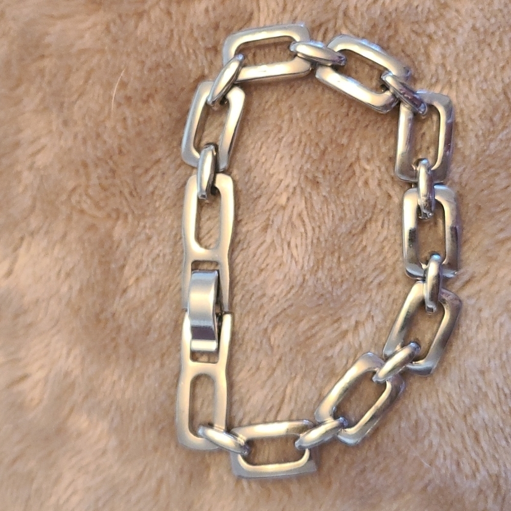 Lia Sophia Silver tone chain link bracelet